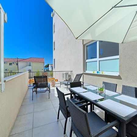 Terrace Apartment Danny Kaštela المظهر الخارجي الصورة