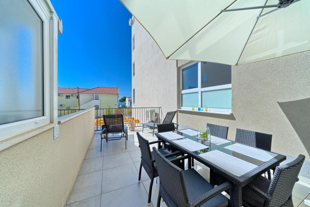 Terrace Apartment Danny Kaštela المظهر الخارجي الصورة