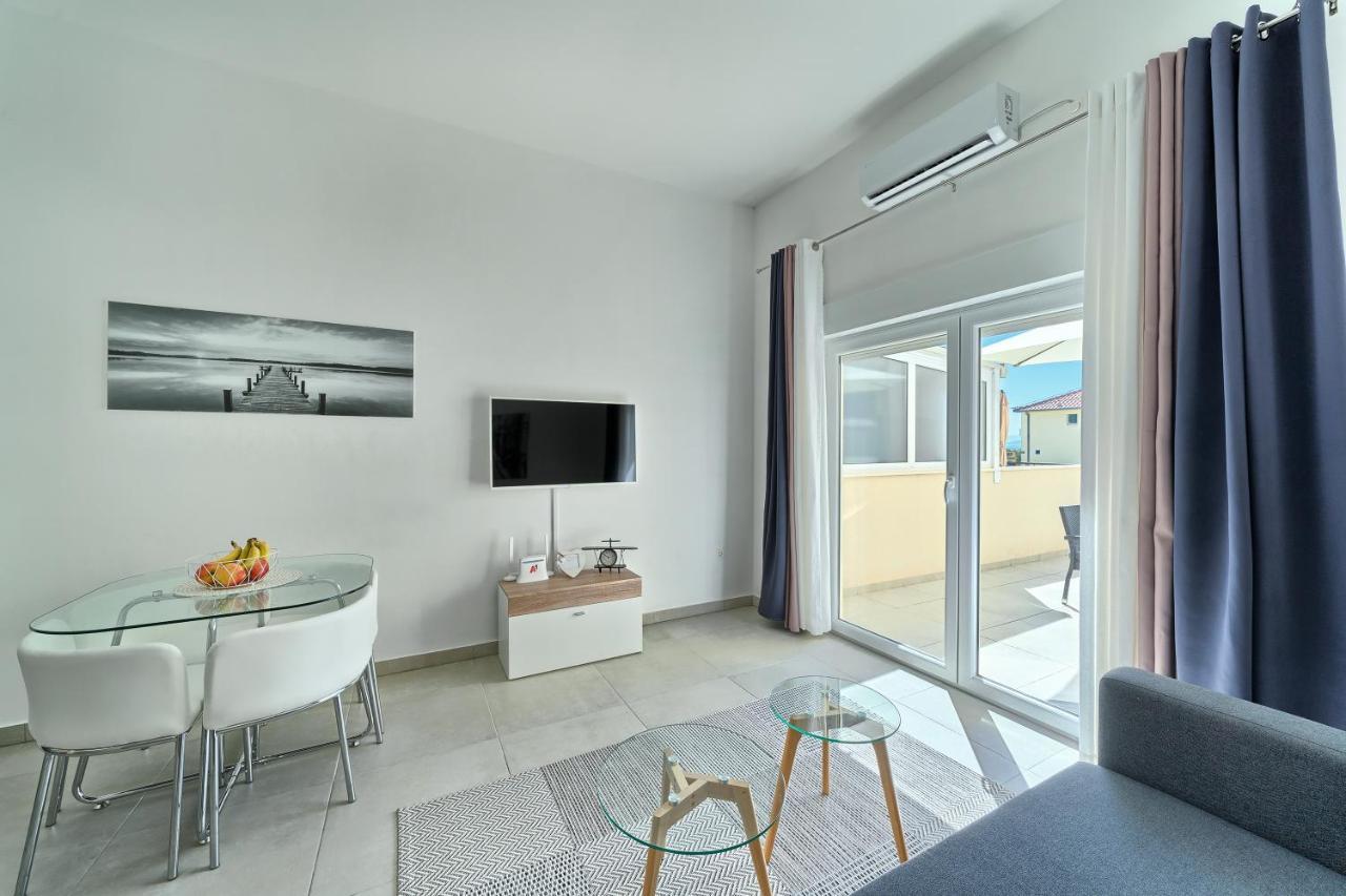 Terrace Apartment Danny Kaštela المظهر الخارجي الصورة