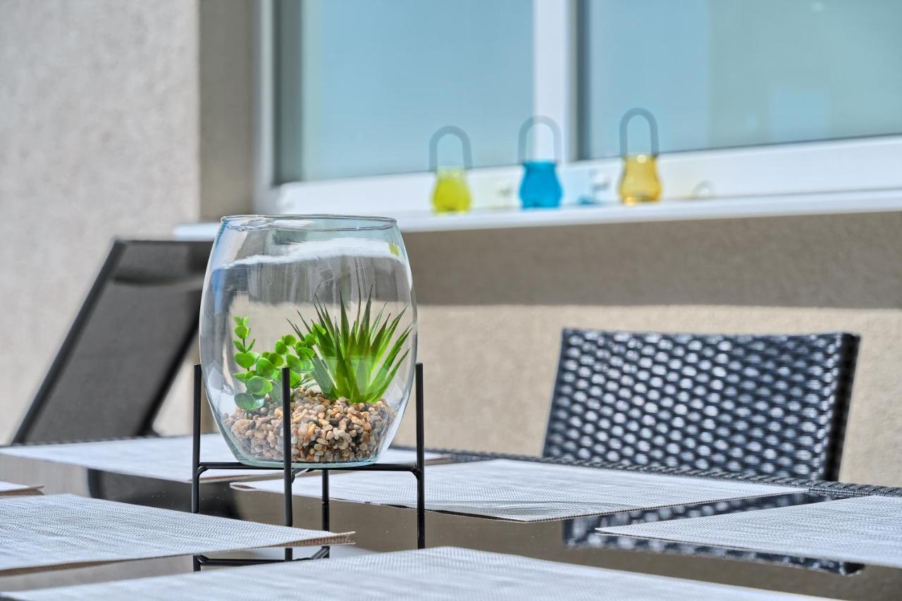 Terrace Apartment Danny Kaštela المظهر الخارجي الصورة