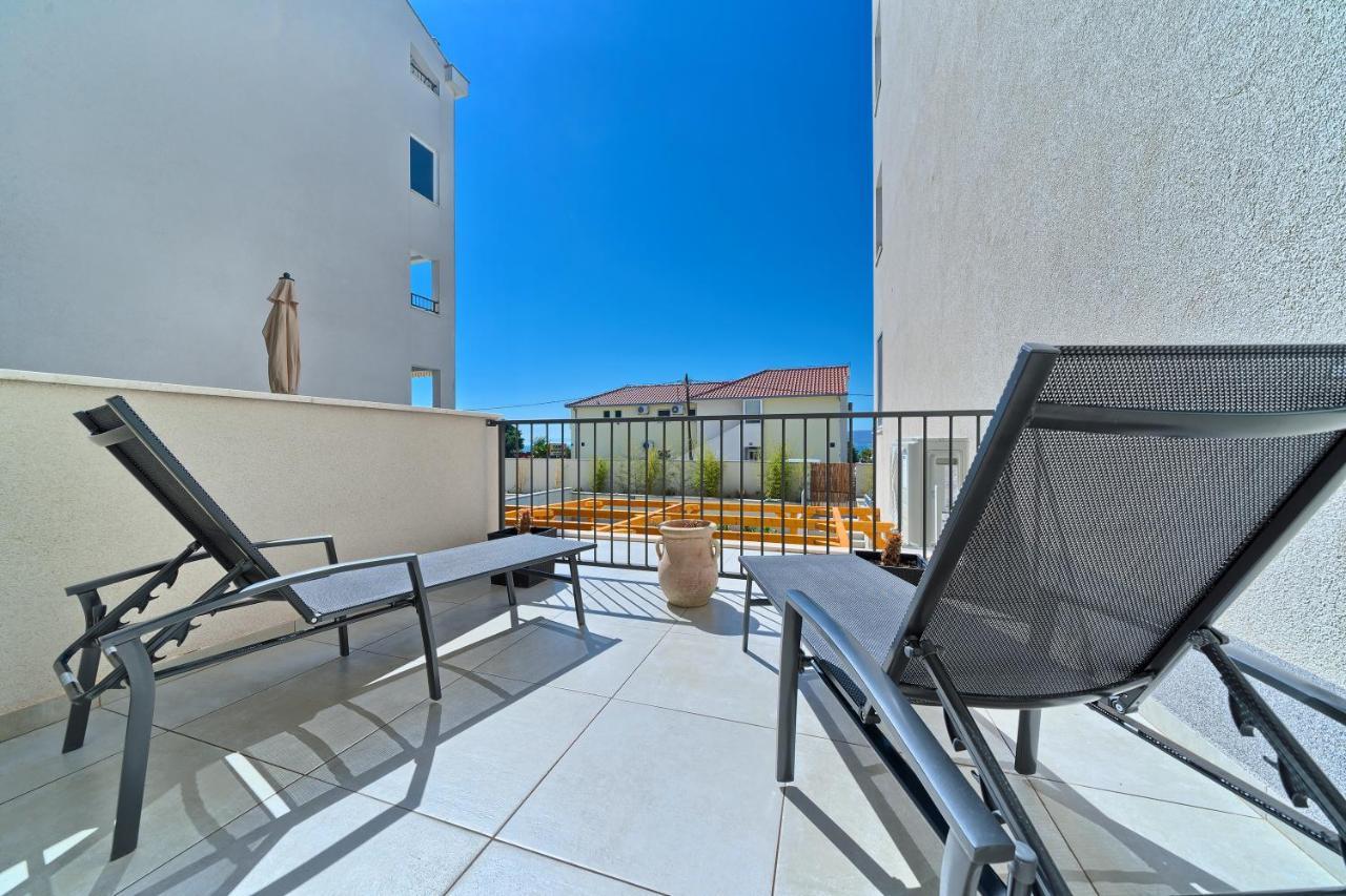 Terrace Apartment Danny Kaštela المظهر الخارجي الصورة